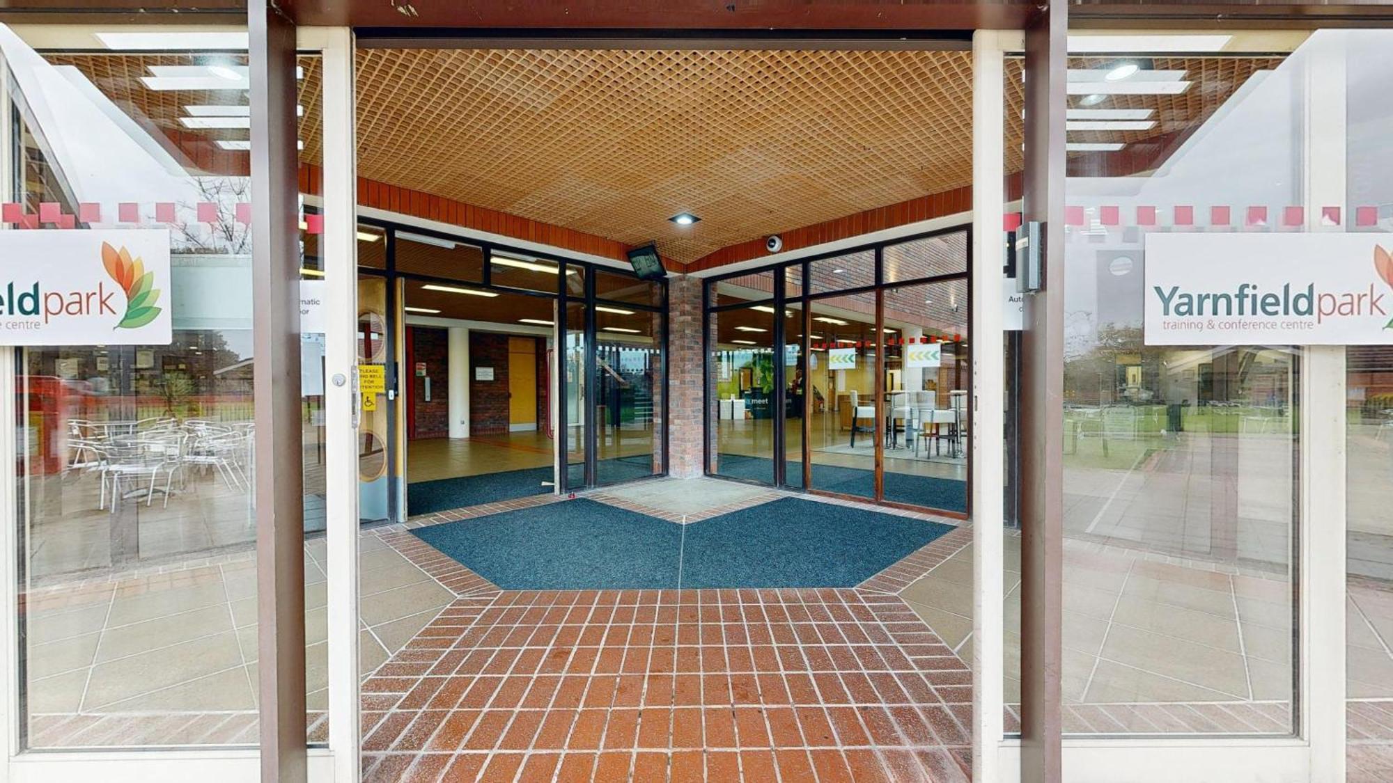 Hotel Yarnfield Park Training And Conference Centre Stone  Exteriér fotografie