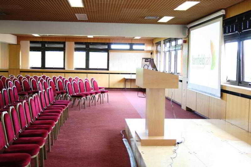 Hotel Yarnfield Park Training And Conference Centre Stone  Exteriér fotografie