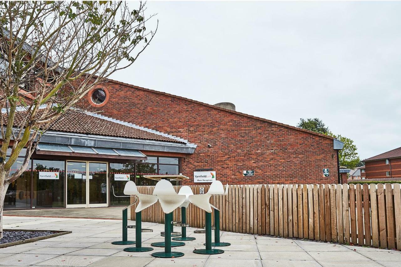 Hotel Yarnfield Park Training And Conference Centre Stone  Exteriér fotografie