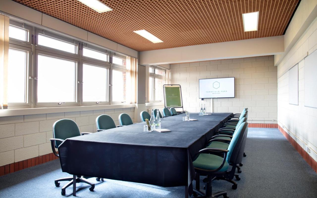 Hotel Yarnfield Park Training And Conference Centre Stone  Exteriér fotografie